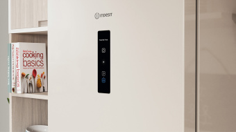 Холодильник Indesit ITR 5180 E бежевый